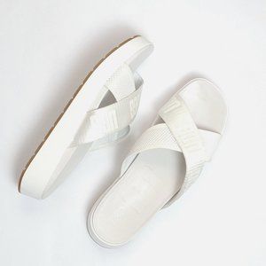 NWOT UGG Slide Sandal Emily Mesh Platform White Women's 9 NEW MSRP $100